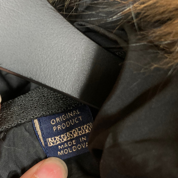 Napapijri Duck Down Puffer Coat Jacket Racoon Fur Collar Black Womens Medium - Picture 10 of 12